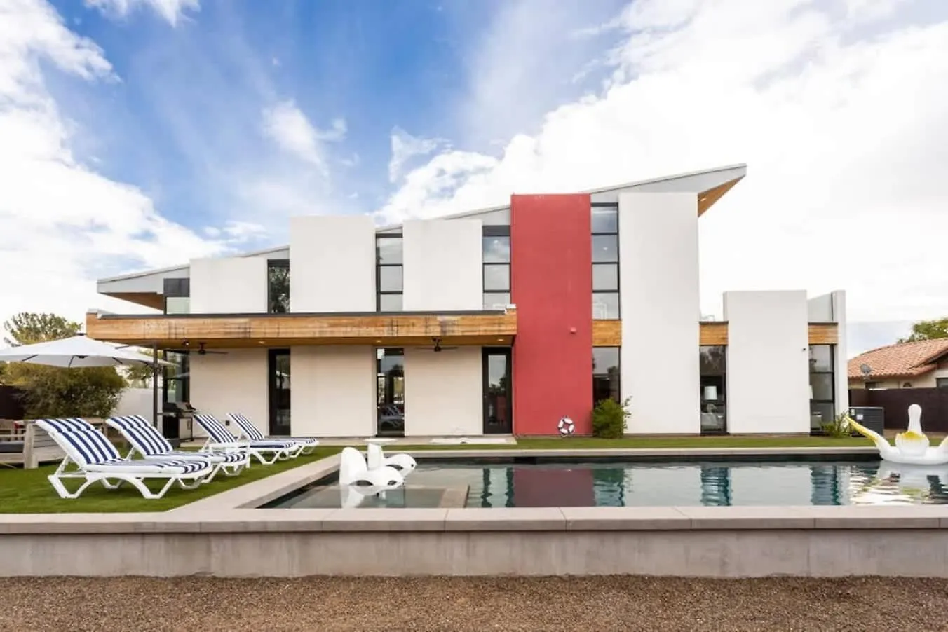 Blue Sky Modern - Iconic Architecture Pool & Spa Phoenix United States